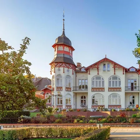 شقة Emerald In The Baltic Crystal House زينوويتز